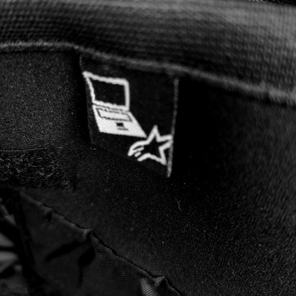 Swiss Gear By Wenger 17-inch Computer and Tablet Backpack LIKE NEW - Picture 6 of 9